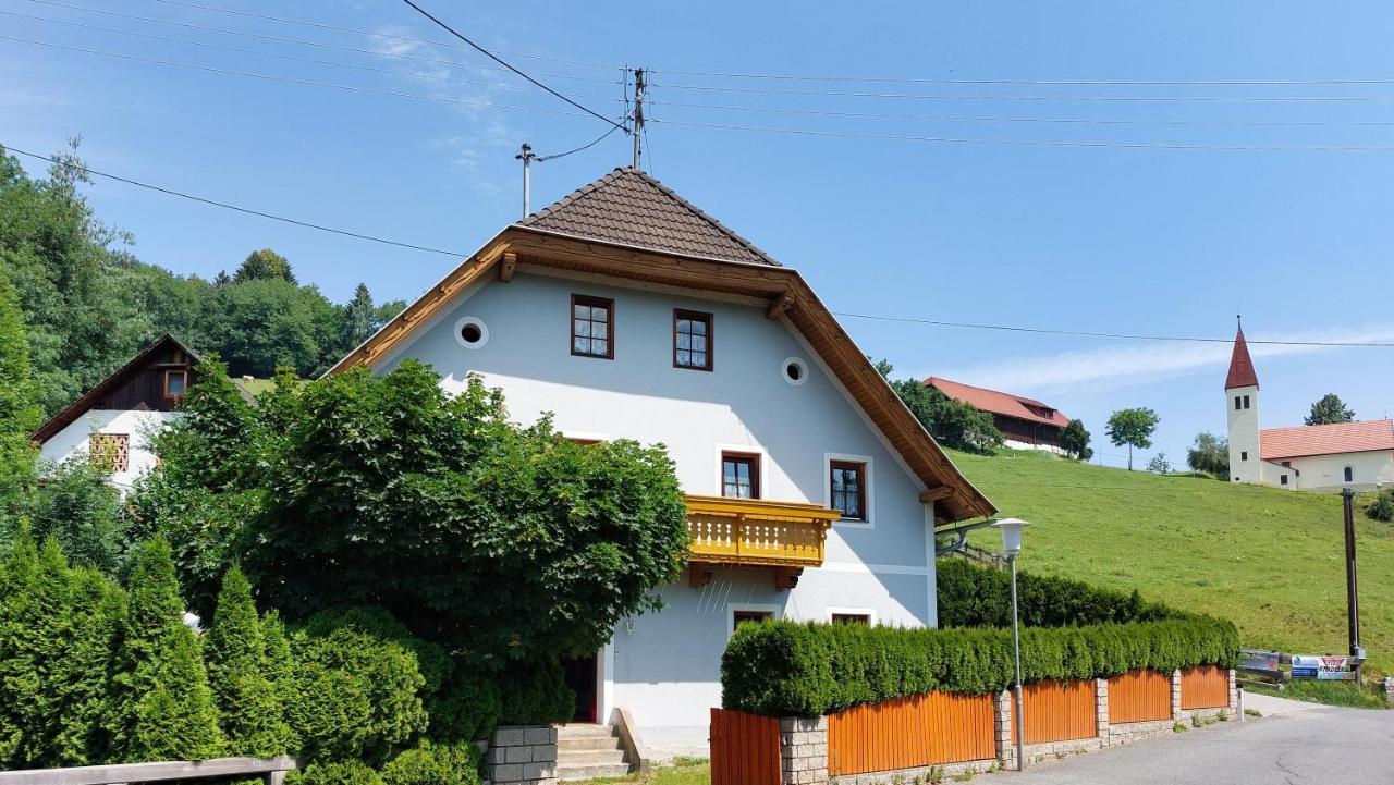 Malerisches Bauernhaus Lieserhofen Extérieur photo